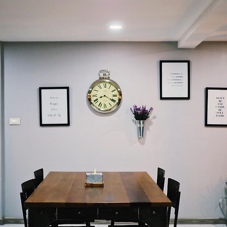 Baan Noppadol Aparthotel Bangkok Kültér fotó